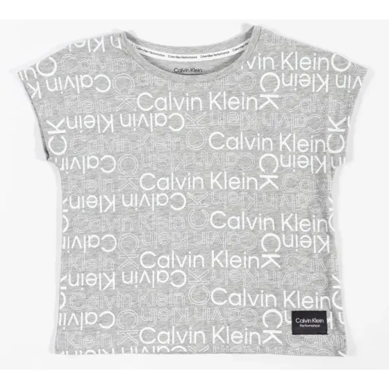 Ver más sobre Prendas de Vestir Remera Niña con Logo, Argentina